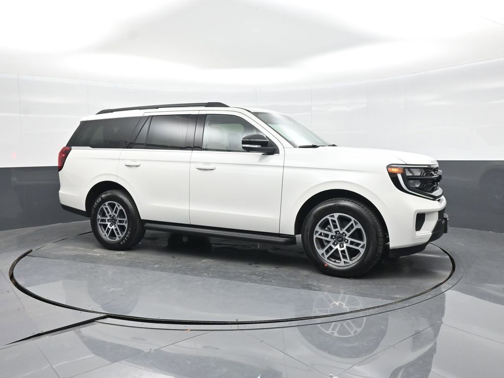 New 2026 Ford Expedition Active image 10