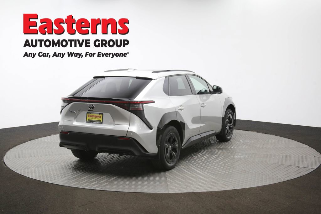 Used 2023 Toyota bZ4X XLE AWD/4WD image 40