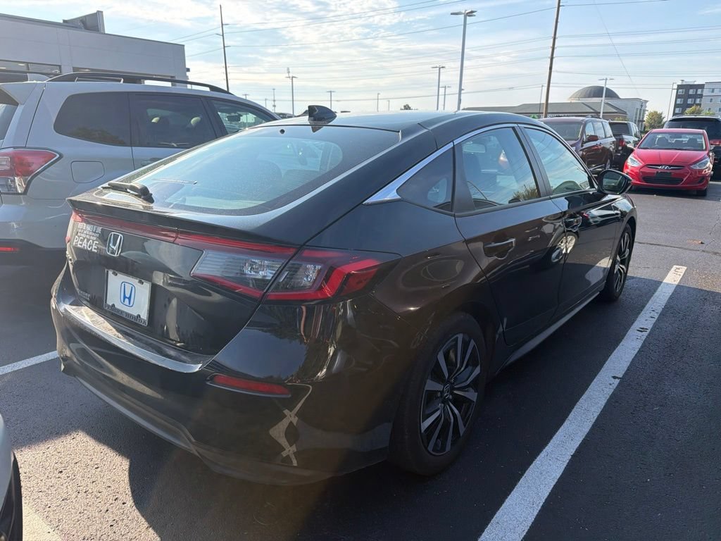 Used 2024 Honda Civic EX-L image 3