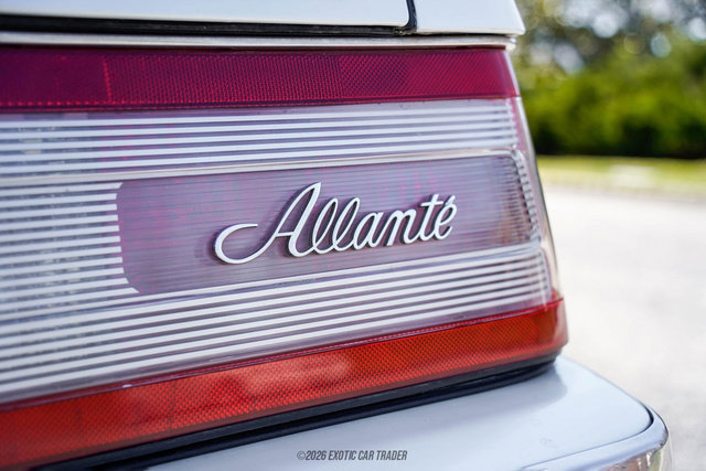 Used 1993 Cadillac Allante FWD image 61