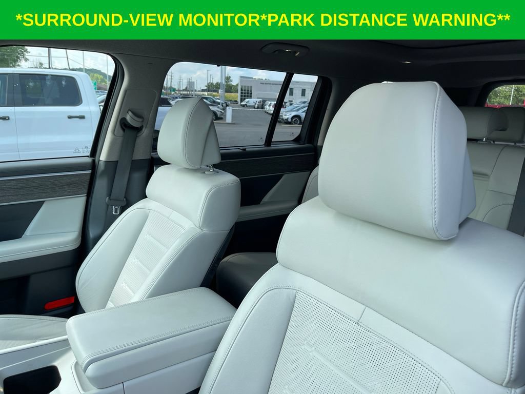 Used 2024 Hyundai Santa Fe Limited AWD/4WD image 13