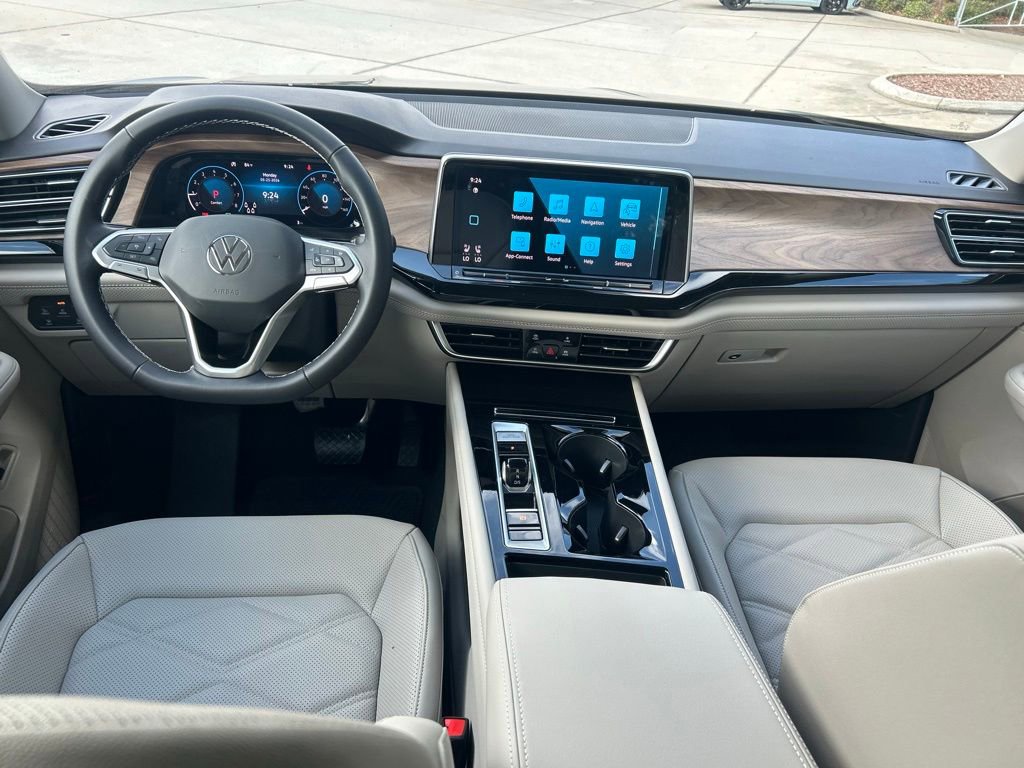 New 2026 Volkswagen Atlas SE FWD image 9