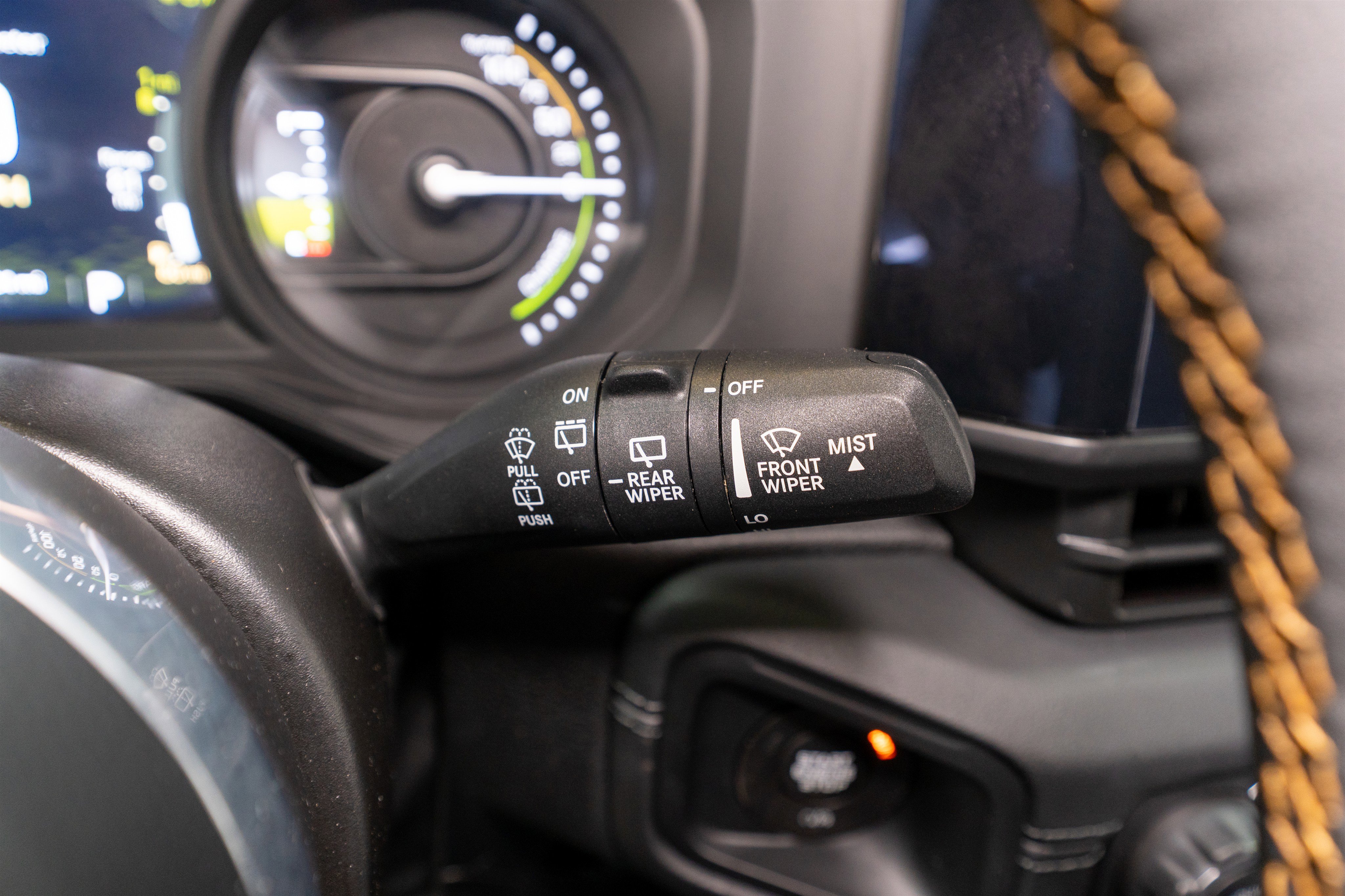Used 2024 Jeep Wrangler Sahara w/ Safety Group AWD/4WD image 28