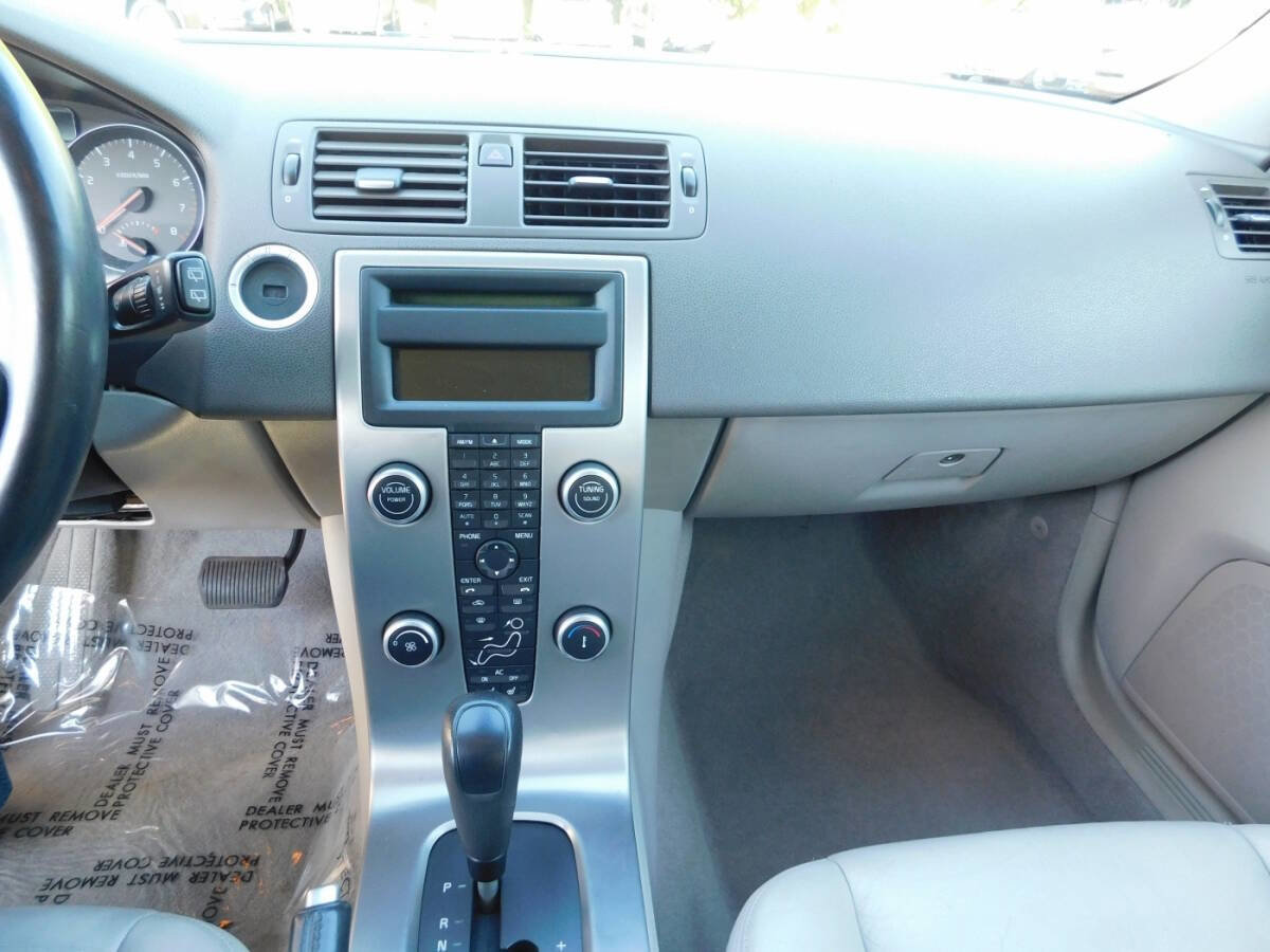 Used 2009 Volvo V50 2.4i image 7