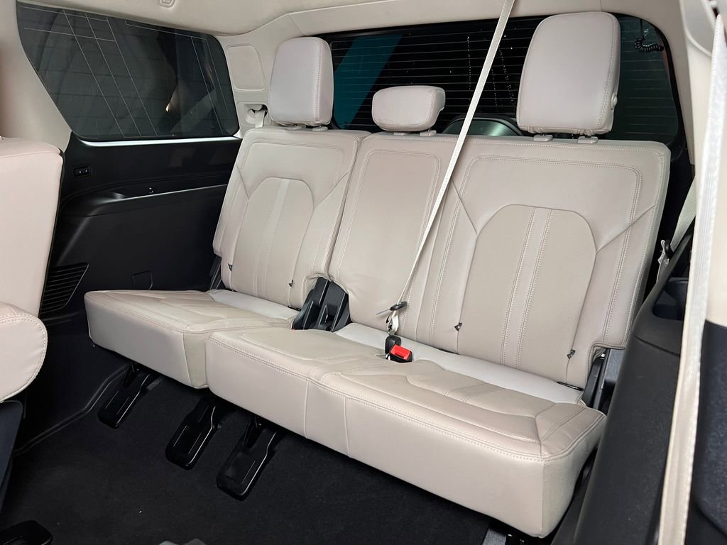 Used 2024 Ford Expedition Limited w/ Excursion Package AWD/4WD image 22