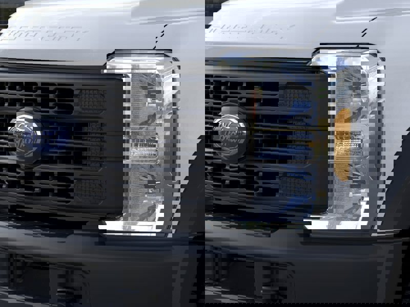 New 2026 Ford F550 4x4 Supercab Super Duty image 17