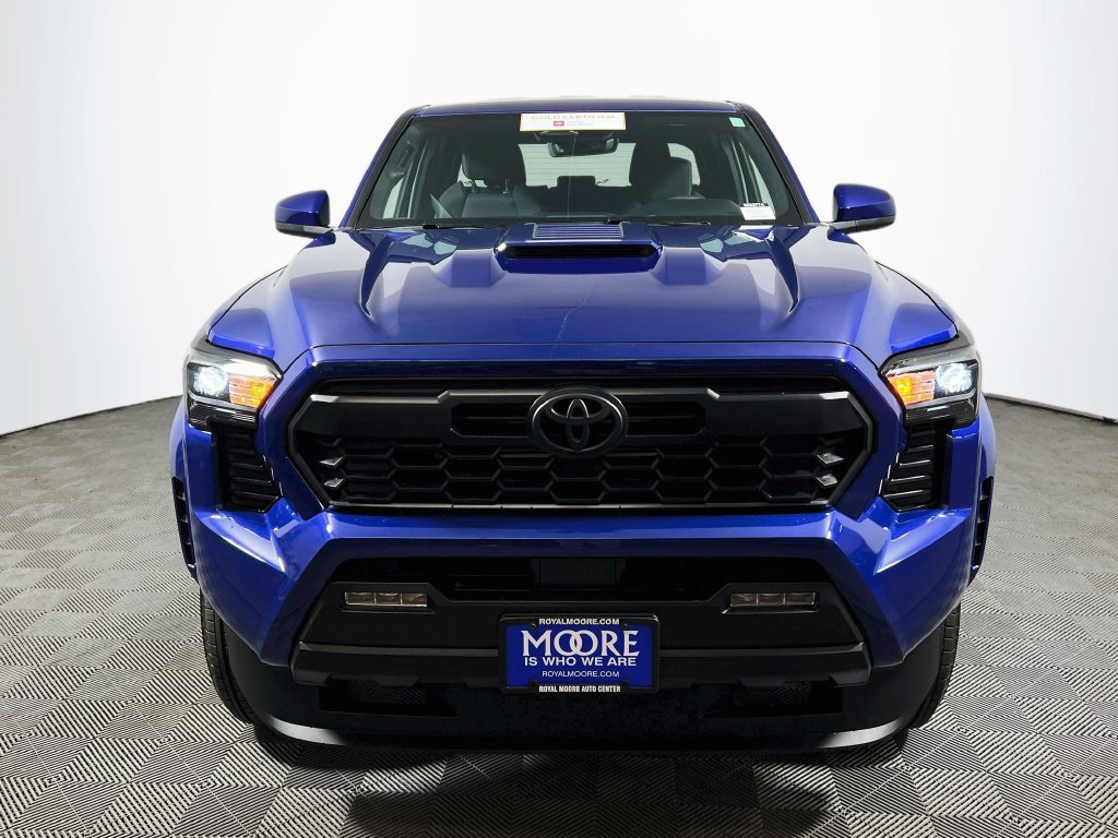 Certified 2025 Toyota Tacoma TRD Sport AWD/4WD image 2