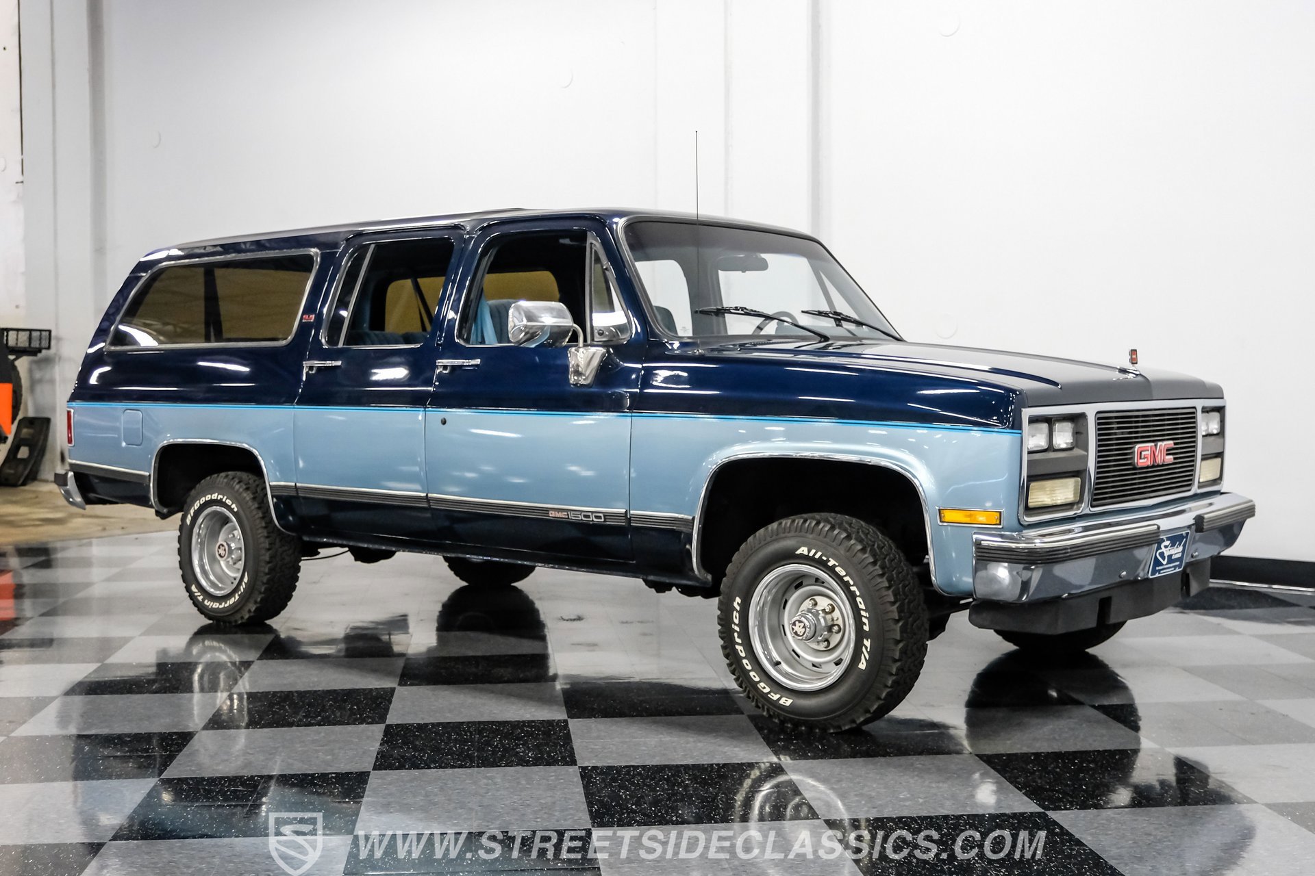 Used 1990 GMC Suburban 4WD image 14