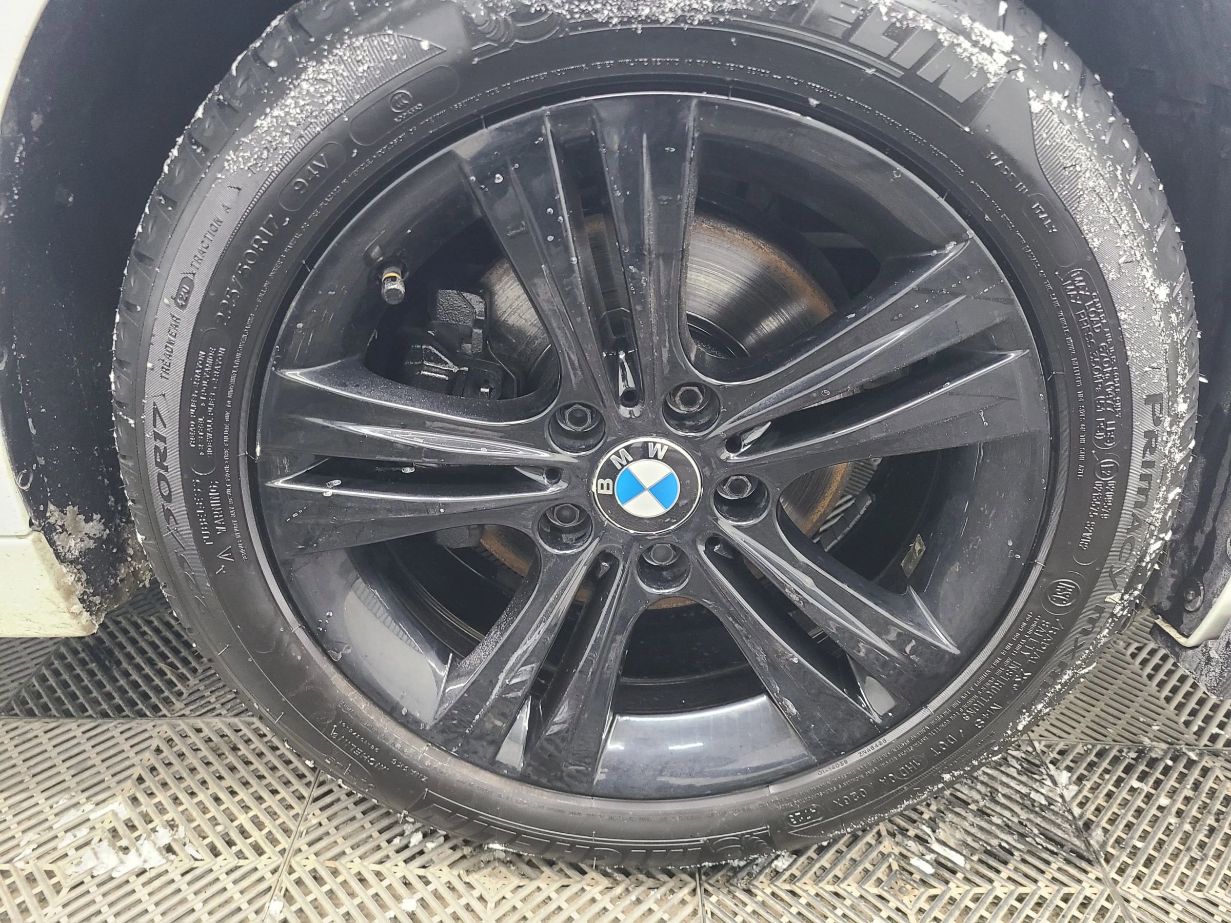 Used 2017 BMW 330i xDrive Wagon image 16