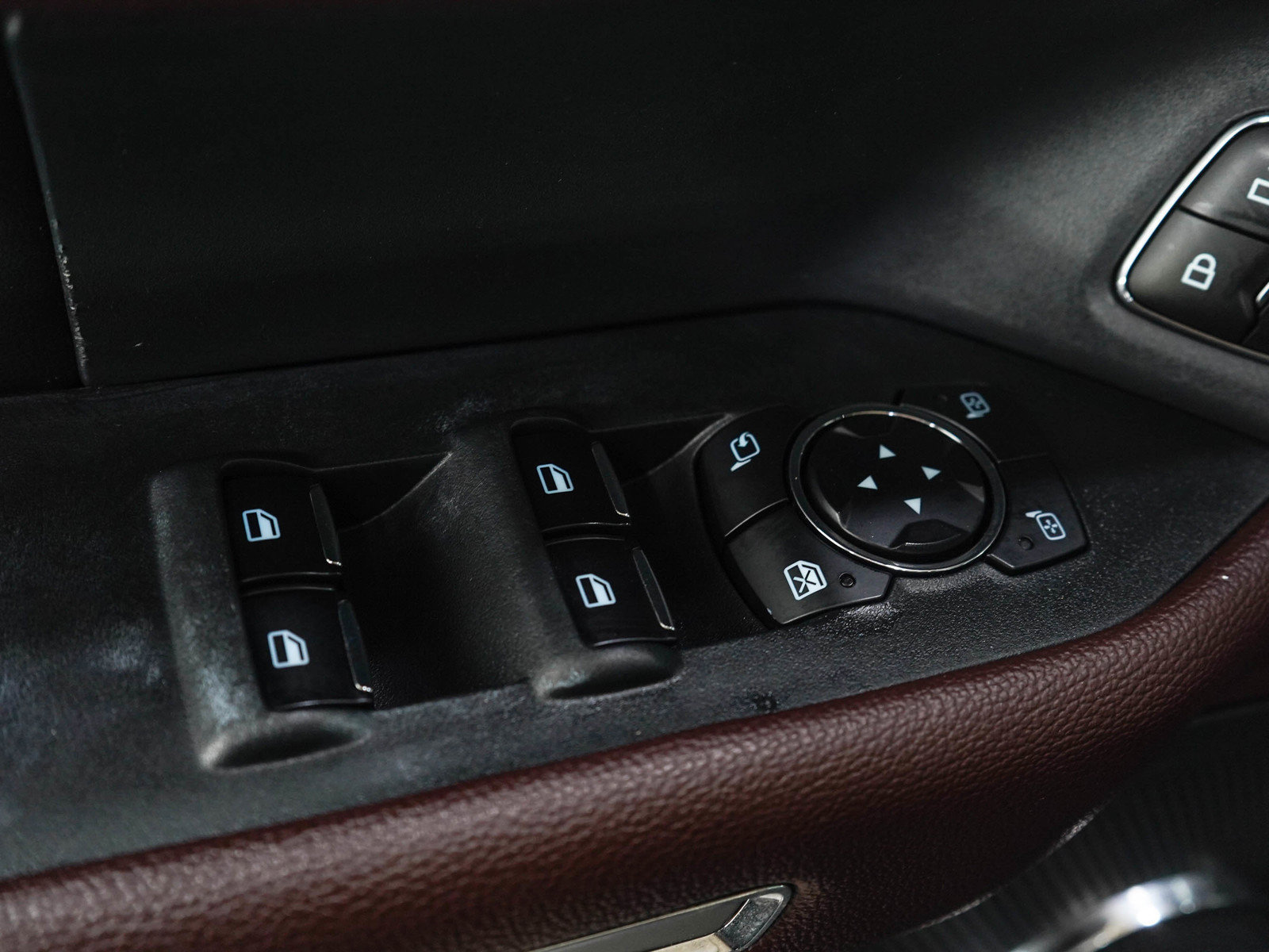 Used 2023 Ford Expedition Limited AWD/4WD image 23
