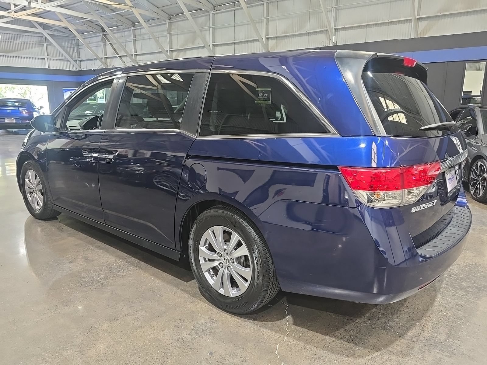 Used 2016 Honda Odyssey SE image 7