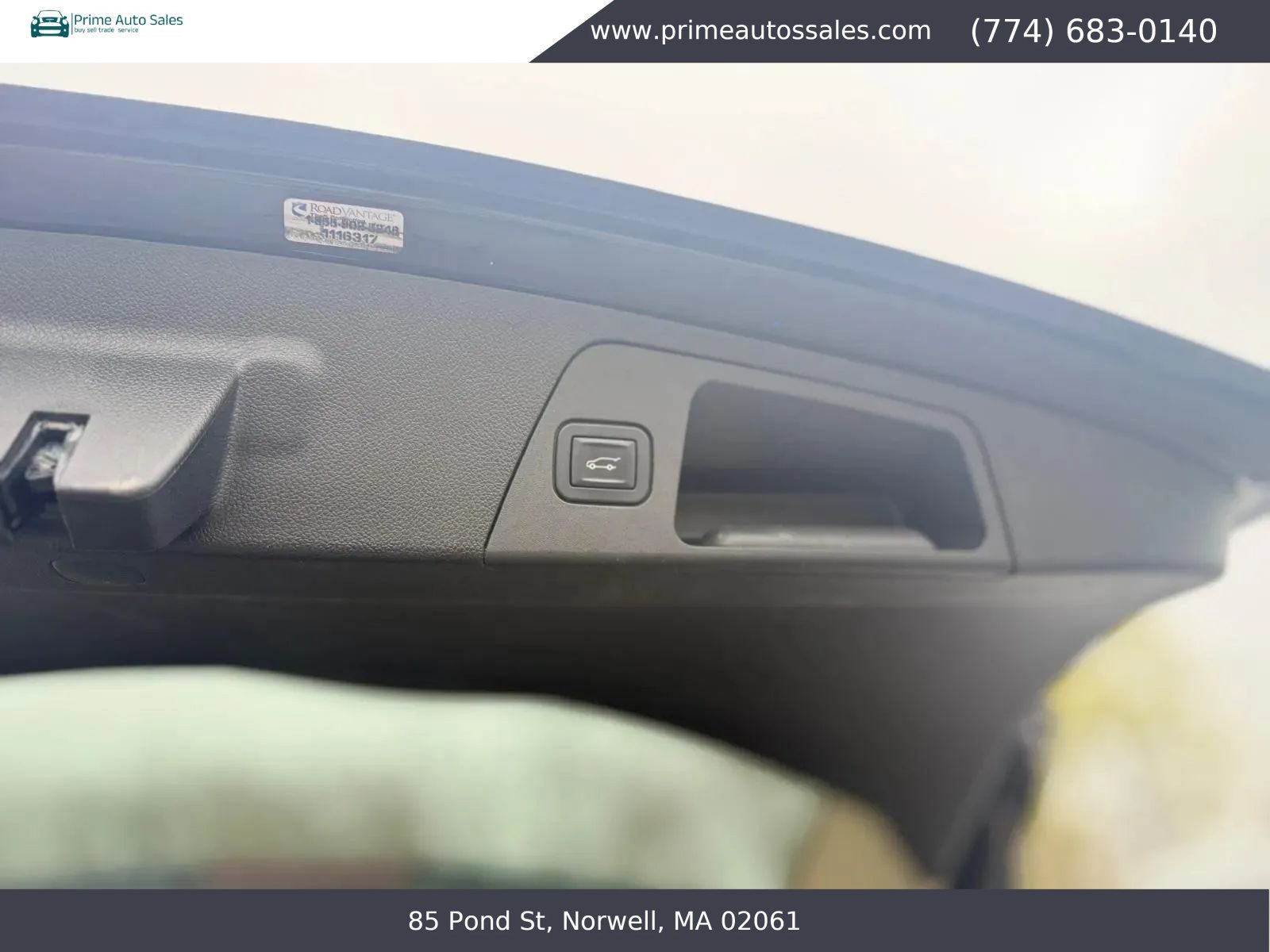 Used 2017 Buick Envision Essence FWD image 30