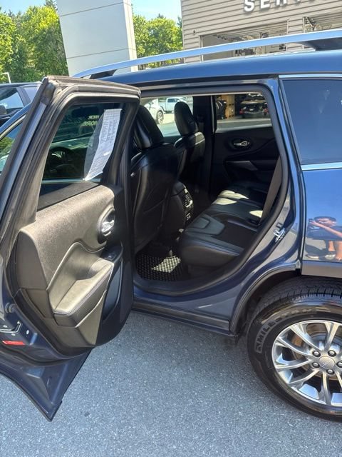 Used 2020 Jeep Cherokee Latitude Plus w/ Cold Weather Group AWD/4WD image 20