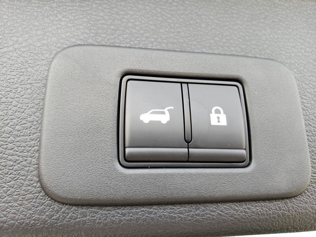 Certified 2025 Nissan Murano SV image 9