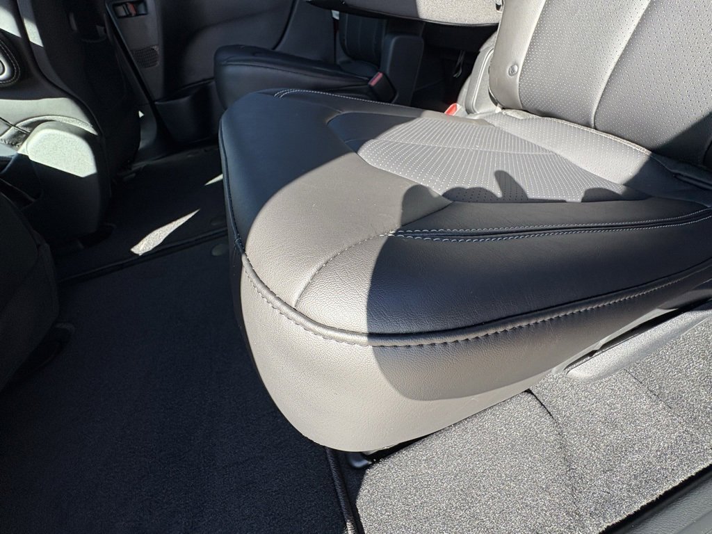 New 2026 Chrysler Pacifica Select image 25
