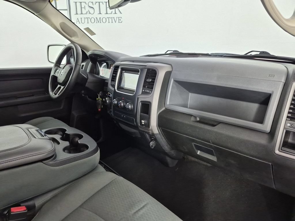 Used 2018 RAM 1500 Express AWD/4WD image 37