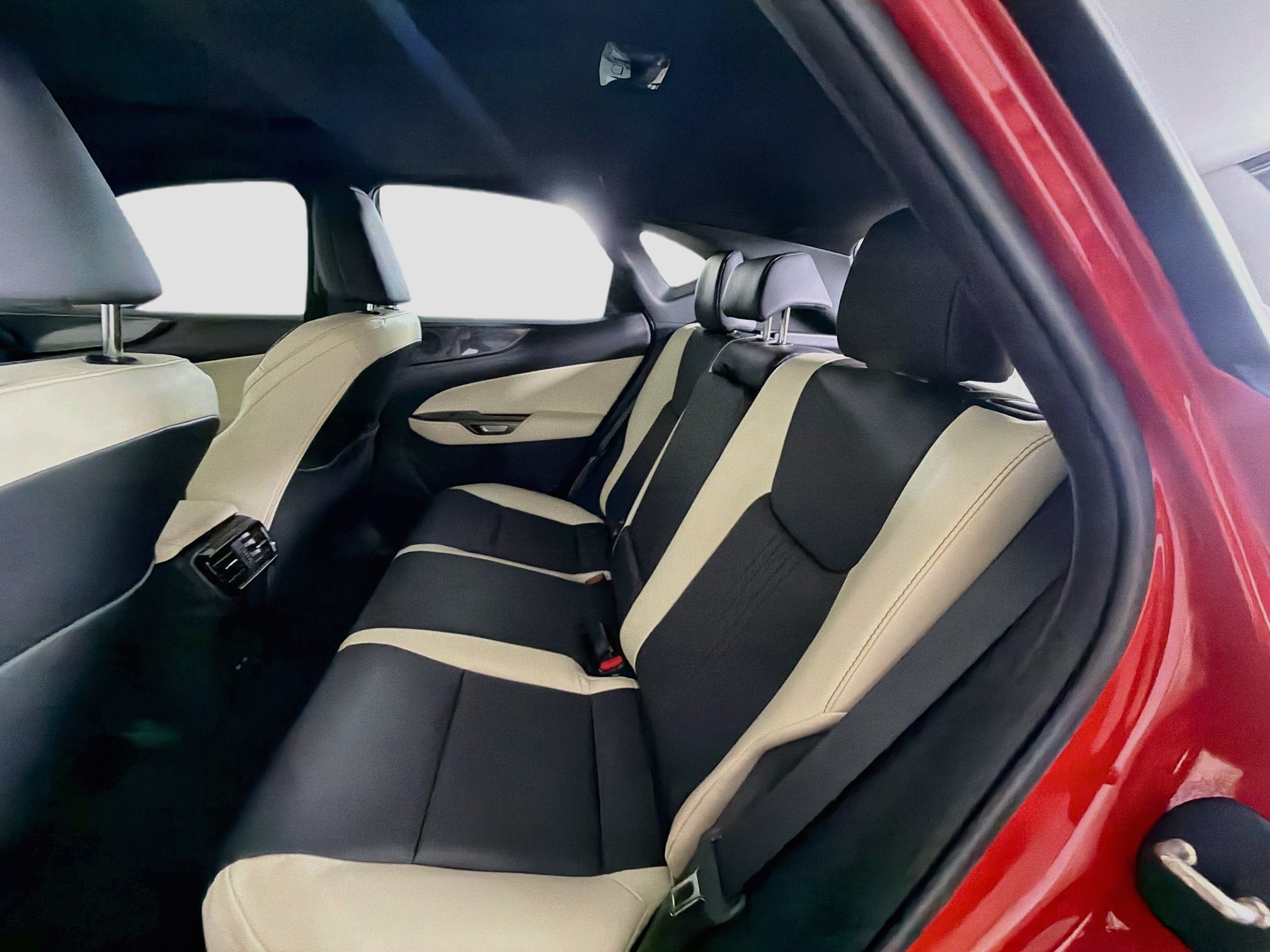 Used 2024 Lexus NX 250 FWD image 28