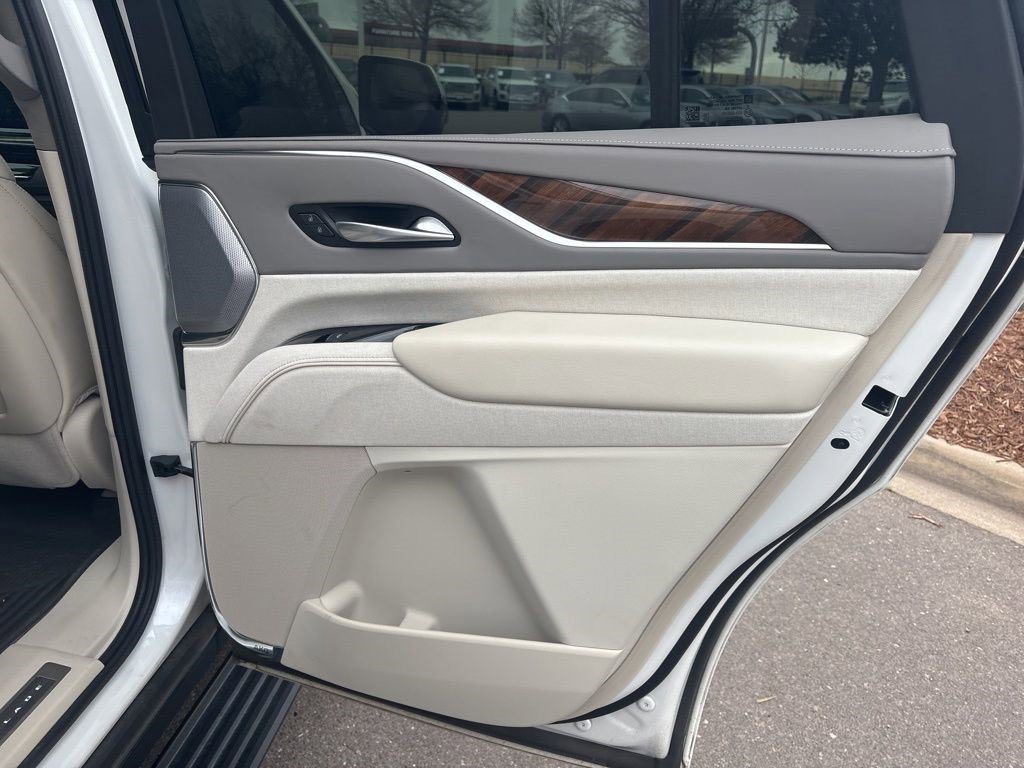 Certified 2024 Cadillac Escalade Sport Platinum w/ LPO, ONYX Package image 25