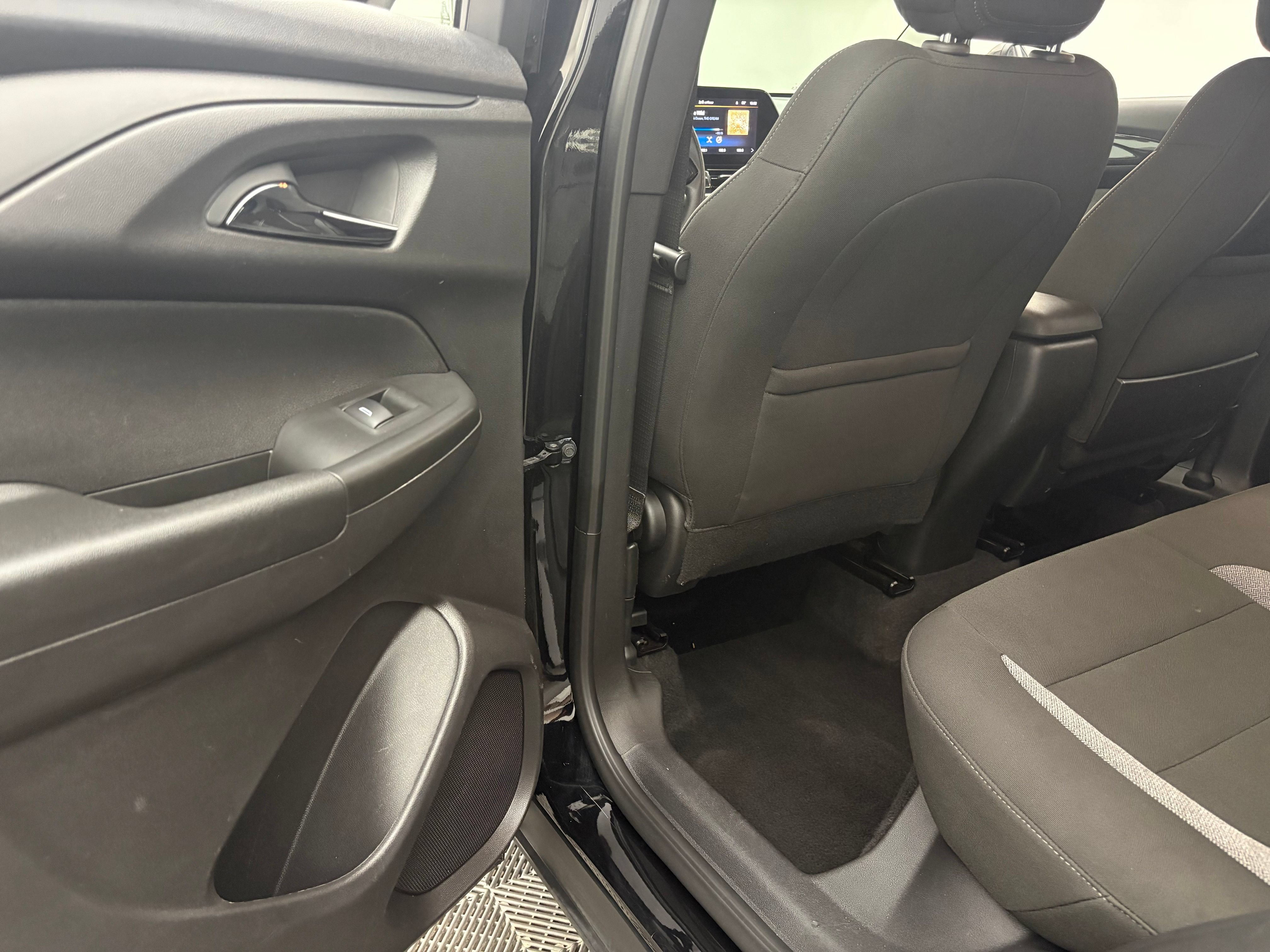 Used 2025 Chevrolet TrailBlazer LT FWD image 34