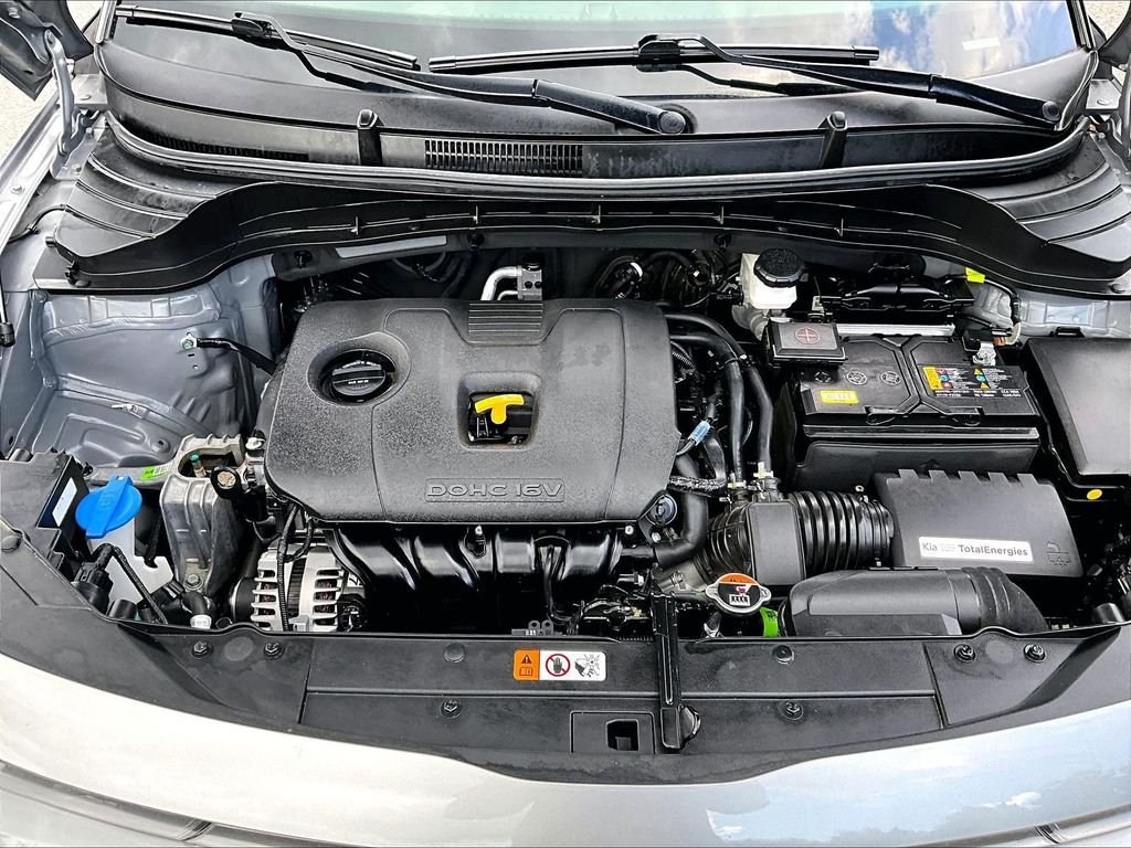 Used 2025 Kia Soul LX w/ LX Technology Package FWD image 28