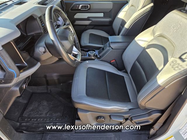 Used 2022 Ford Bronco Black Diamond image 10