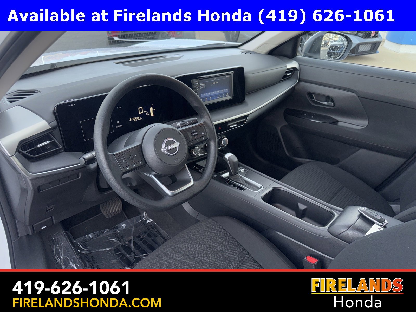 Used 2025 Nissan Kicks S image 13