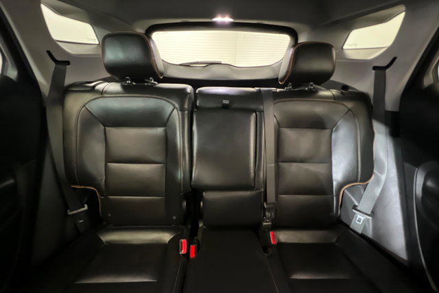 Used 2023 GMC Terrain AT4 AWD/4WD image 25