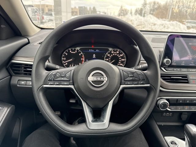 Used 2024 Nissan Altima 2.5 SV image 15