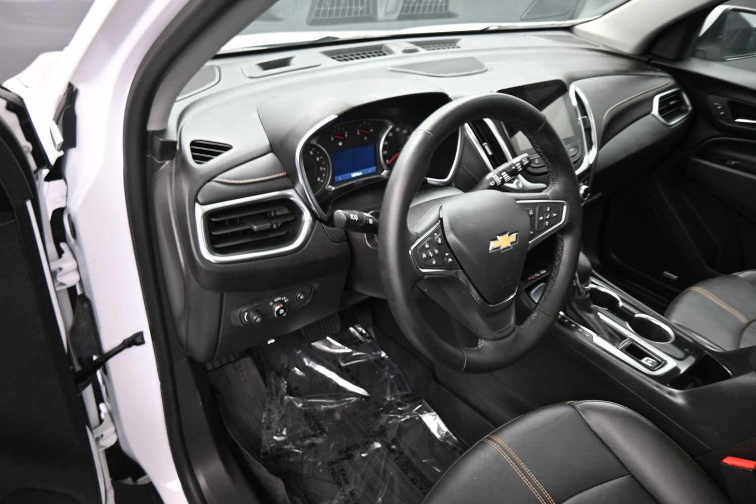 Used 2024 Chevrolet Equinox Premier FWD image 12