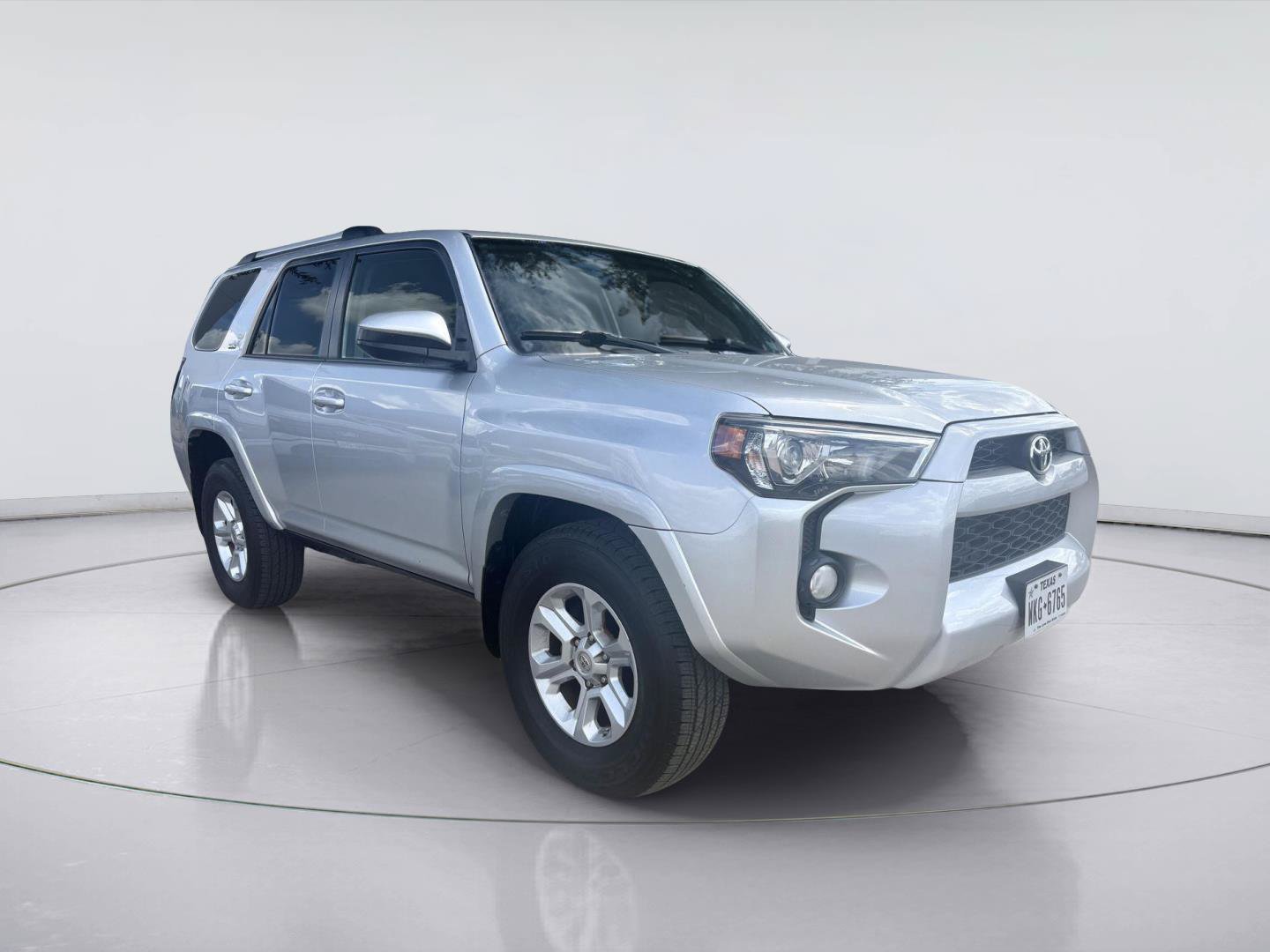 Used 2019 Toyota 4Runner SR5 RWD image 1