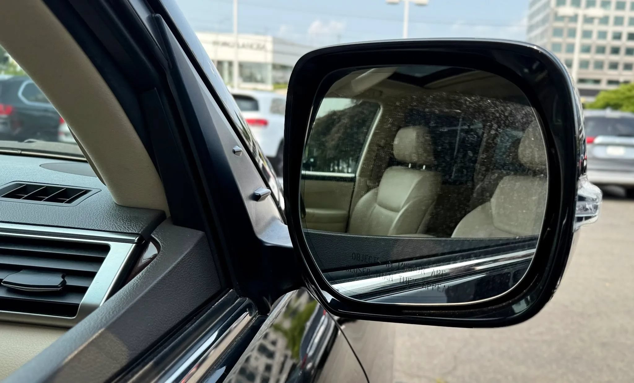 Used 2013 Lexus LX 570 4WD image 59