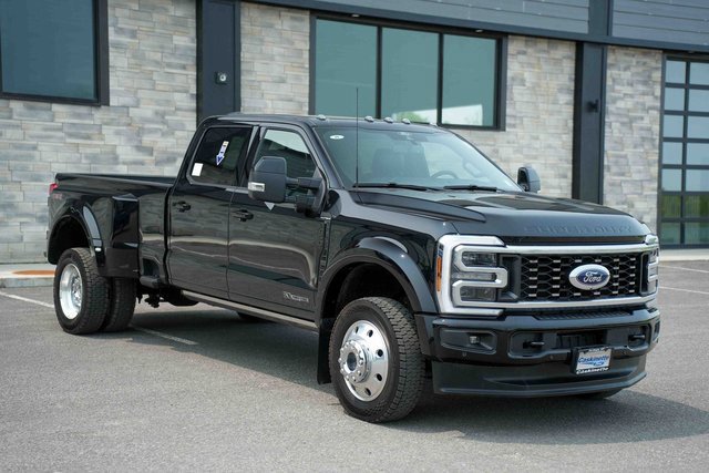 Used 2025 Ford F450 Platinum image 3