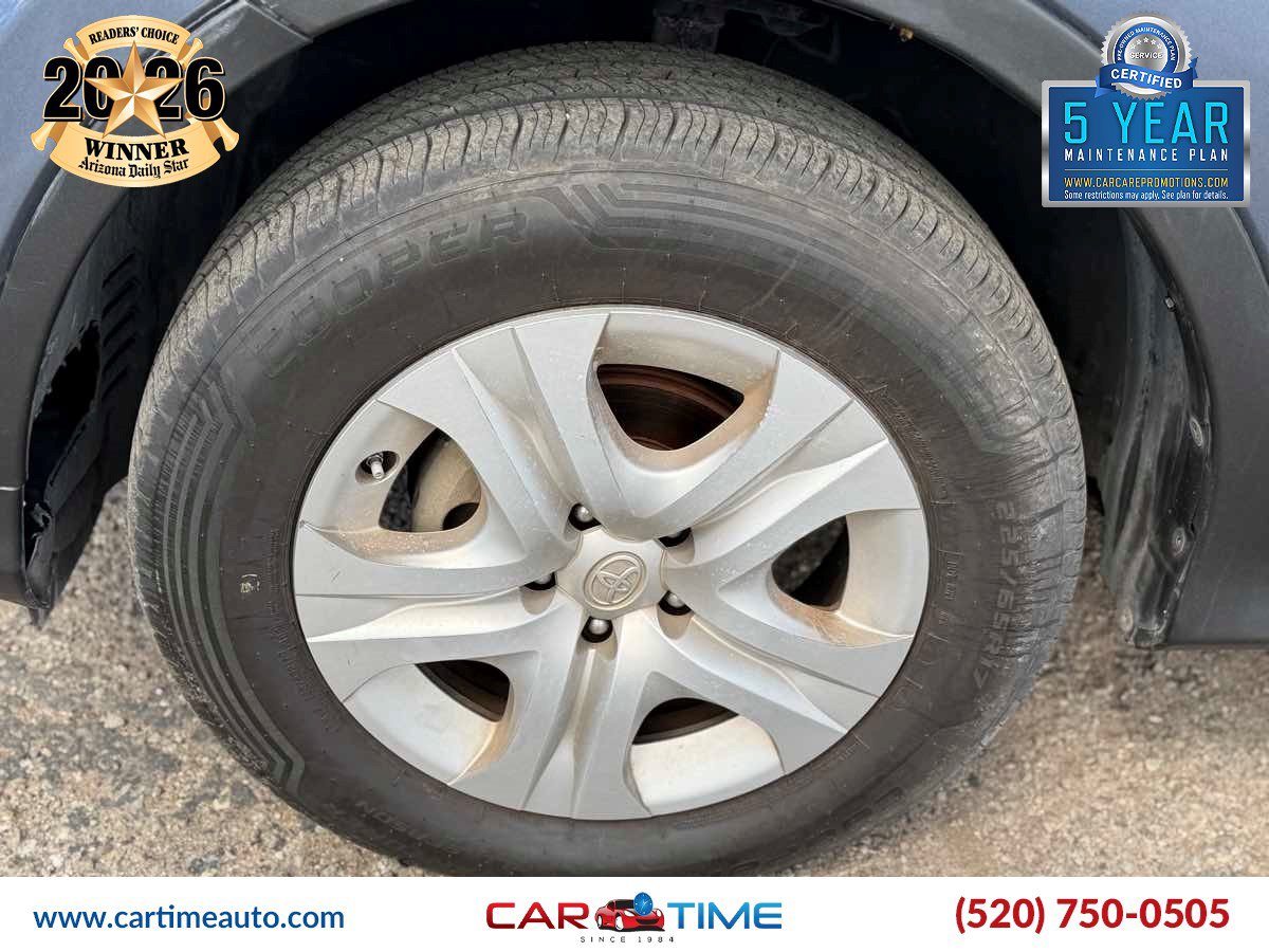 Used 2013 Toyota RAV4 LE FWD image 5