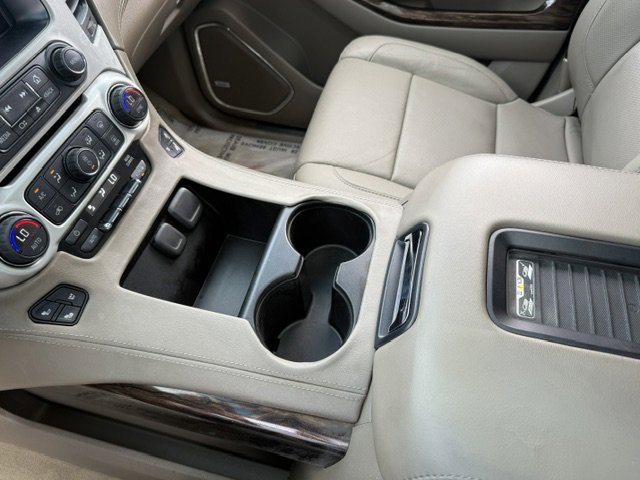 Used 2016 GMC Yukon SLT w/ Open Road Package image 17