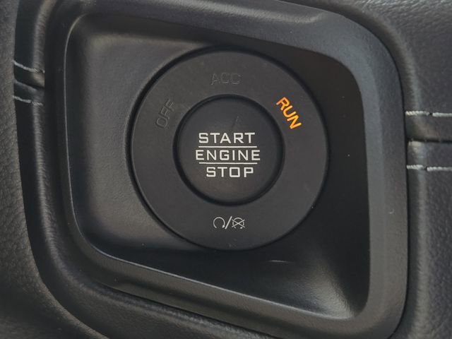 Used 2025 Jeep Wrangler Unlimited Sahara w/ Safety Group image 23