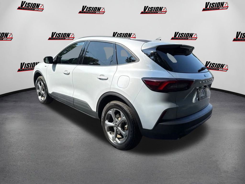 Used 2025 Ford Escape ST-Line image 7