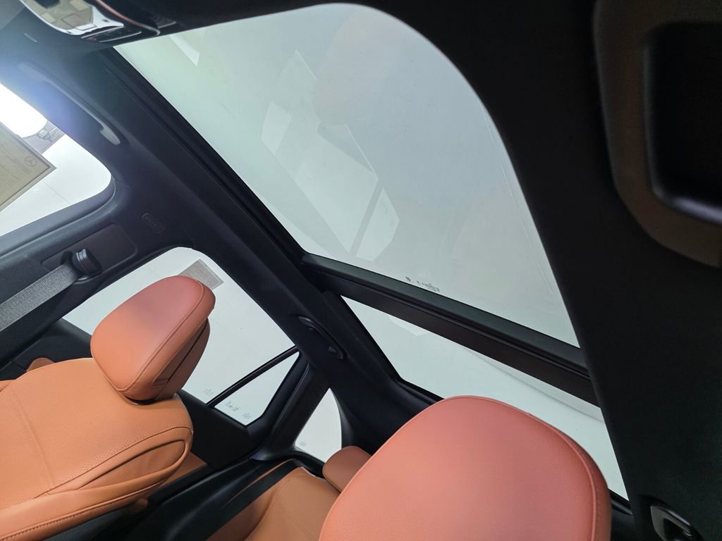 New 2026 Mercedes-Benz GLC 300 image 9