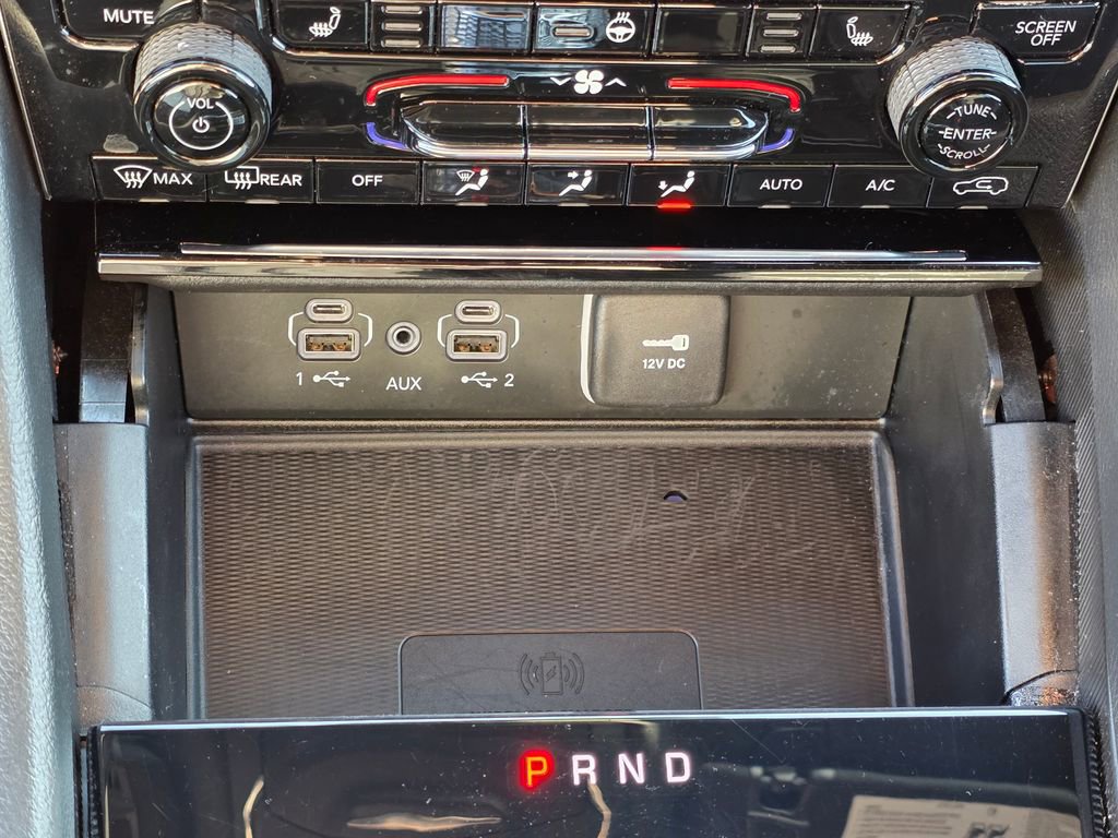 Used 2024 Jeep Grand Cherokee L Altitude image 22