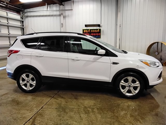 Used 2014 Ford Escape SE w/ Equipment Group 201A AWD/4WD image 2
