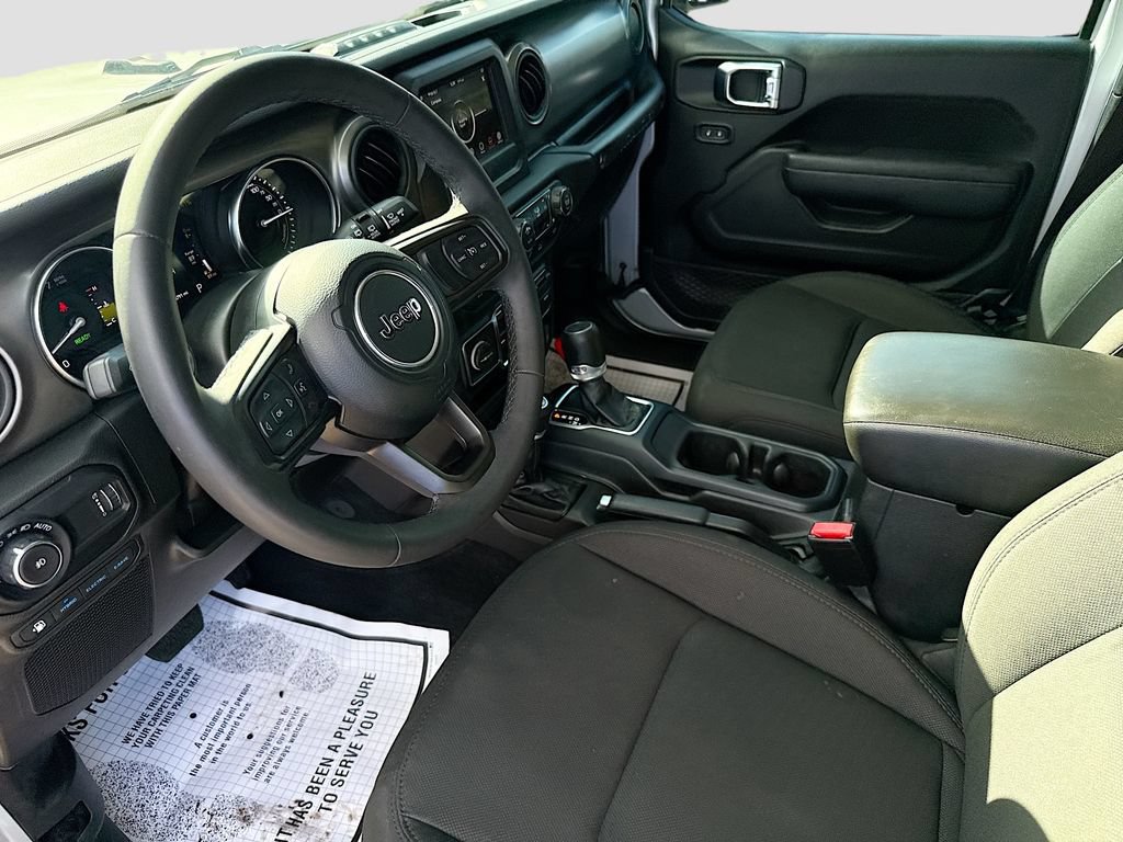 Used 2023 Jeep Wrangler Unlimited AWD/4WD image 26