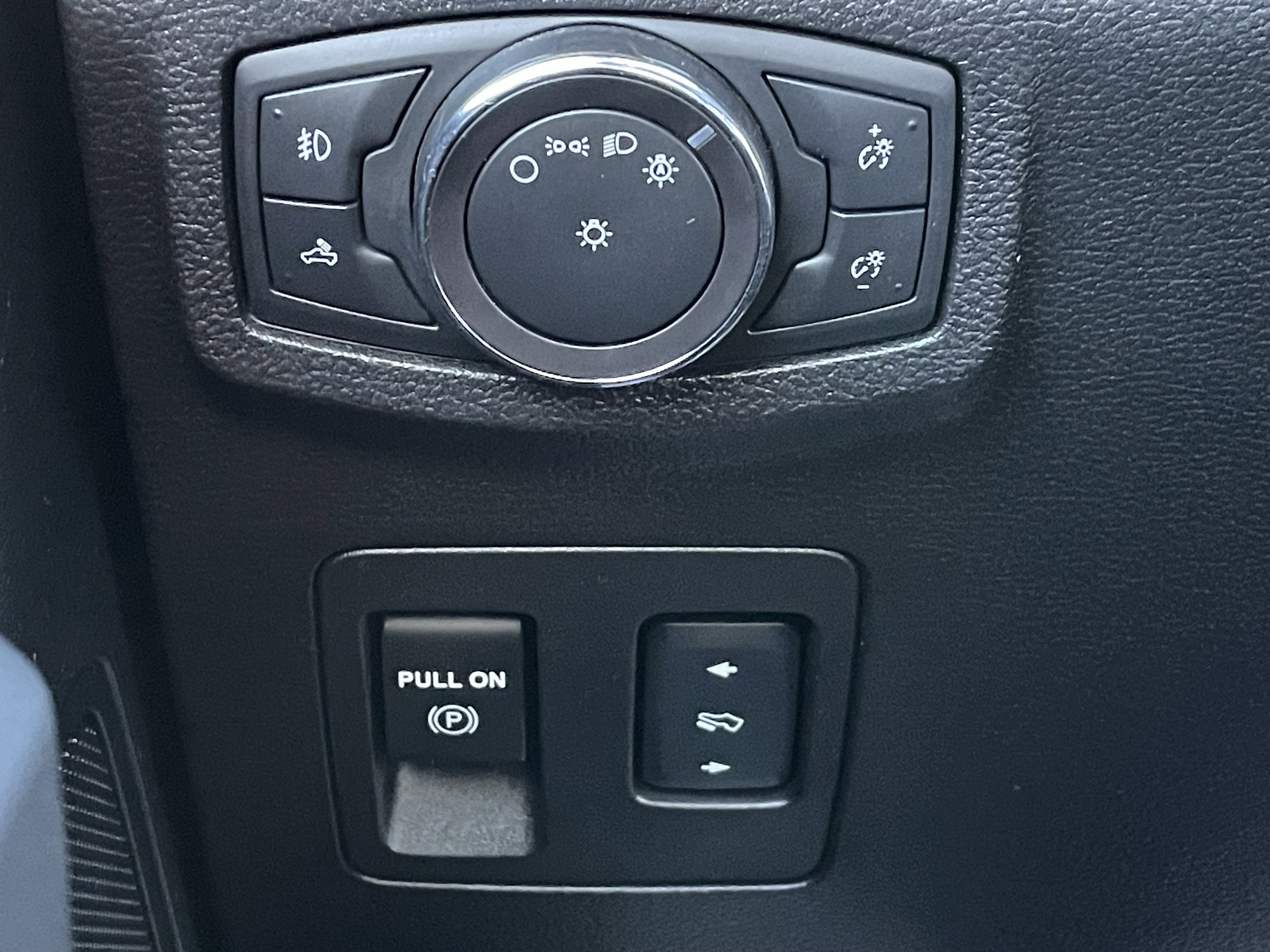 Used 2018 Ford F150 XLT w/ Equipment Group 301A Mid image 20