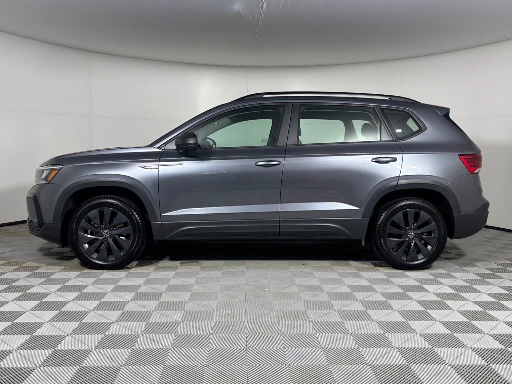 Used 2022 Volkswagen Taos S w/ IQ Drive S Package image 4