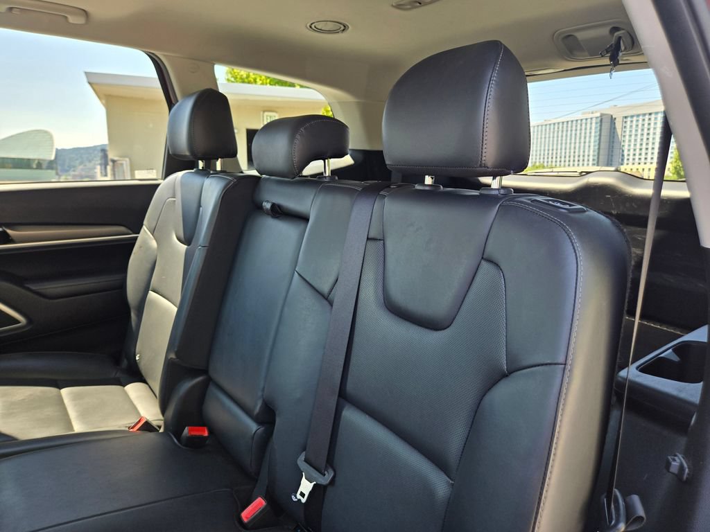 Used 2020 Kia Telluride S w/ S 8 Passenger Seating Package AWD/4WD image 17