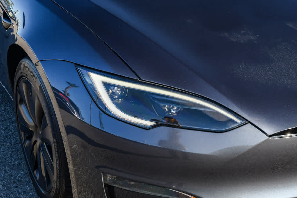 Used 2023 Tesla Model S AWD/4WD image 4