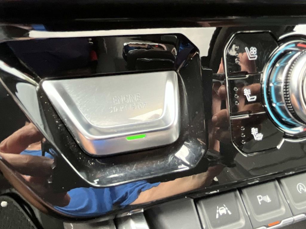 Used 2022 GMC Sierra 1500 Denali image 39