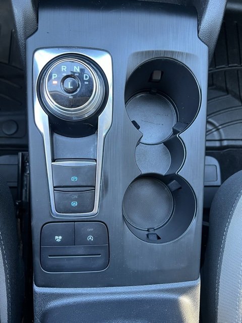 Used 2020 Ford Escape SE image 30