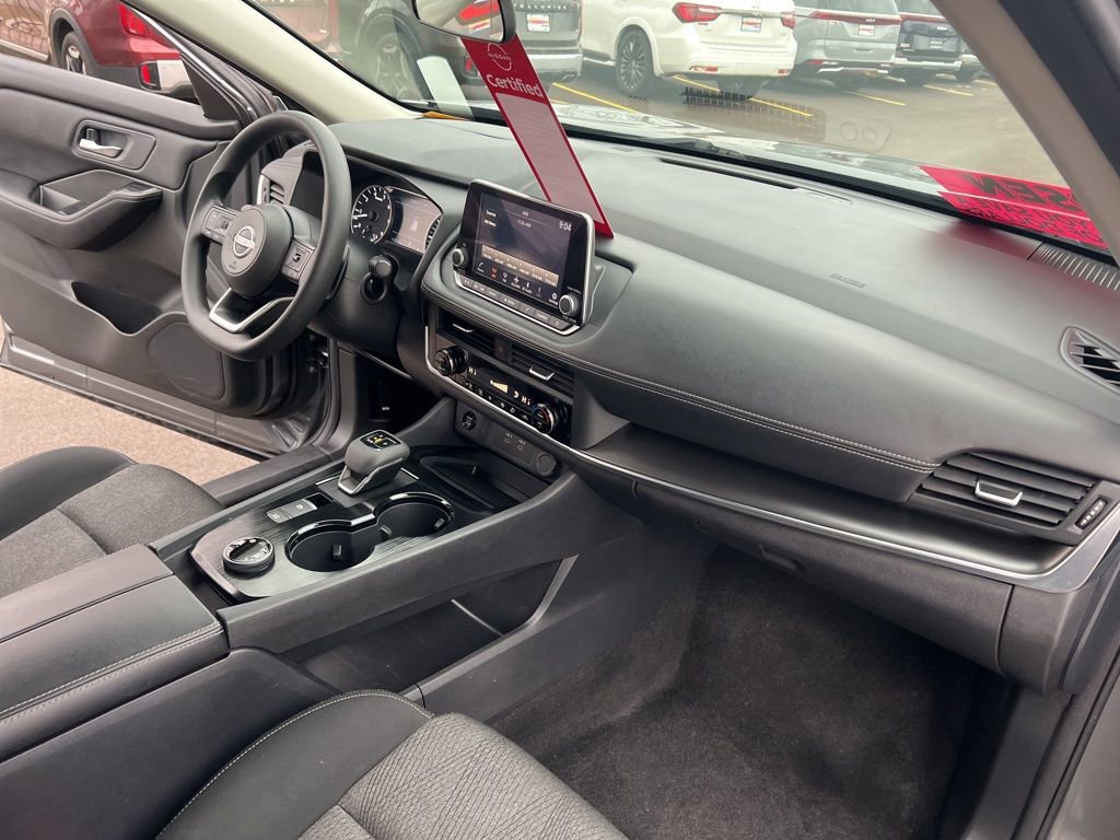 Certified 2024 Nissan Rogue SV image 22