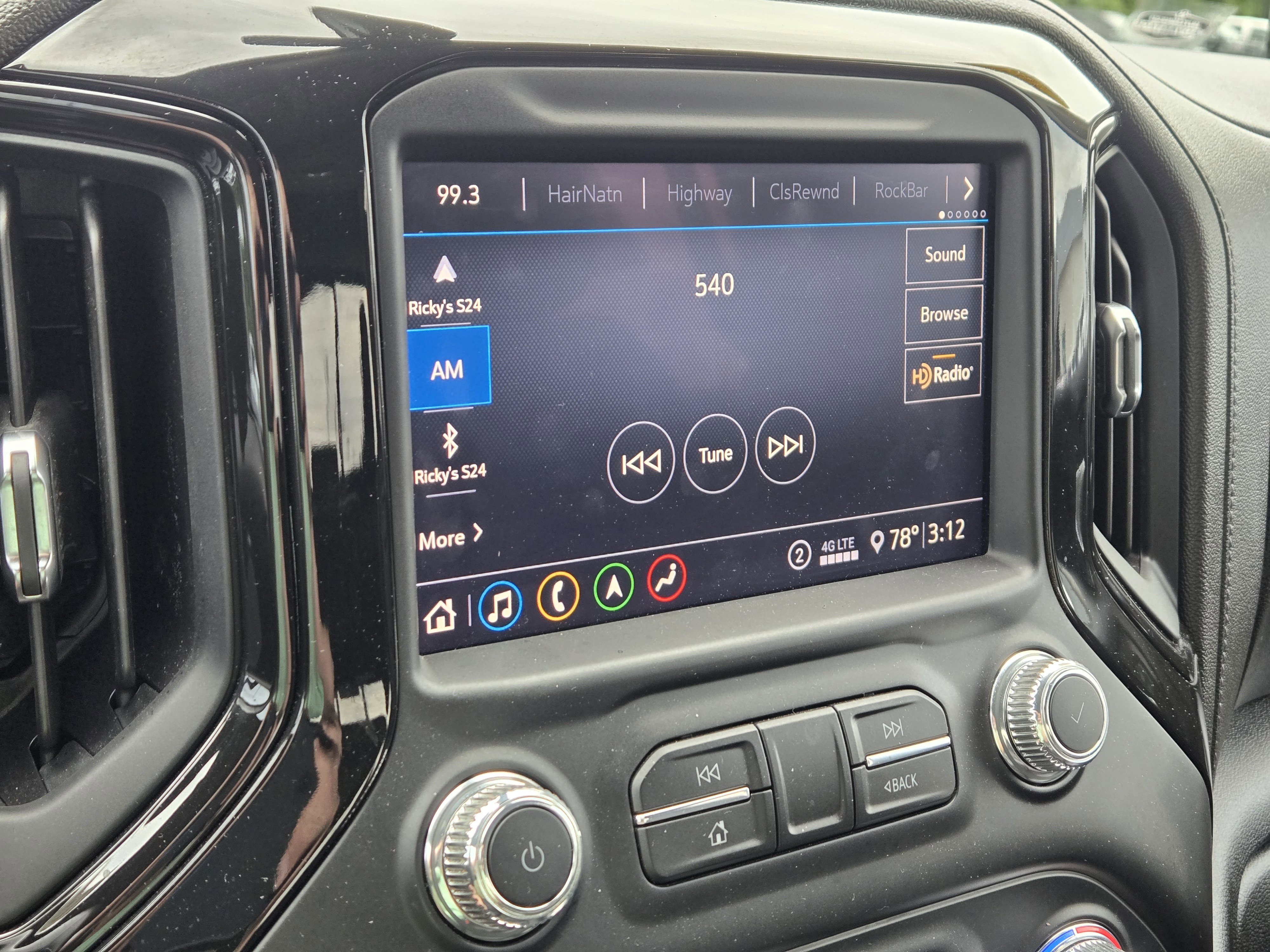 Used 2020 GMC Sierra 1500 SLT w/ SLT Premium Plus Package AWD/4WD image 27