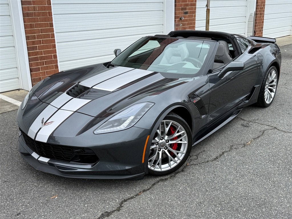Used 2018 Chevrolet Corvette Z06 RWD image 11
