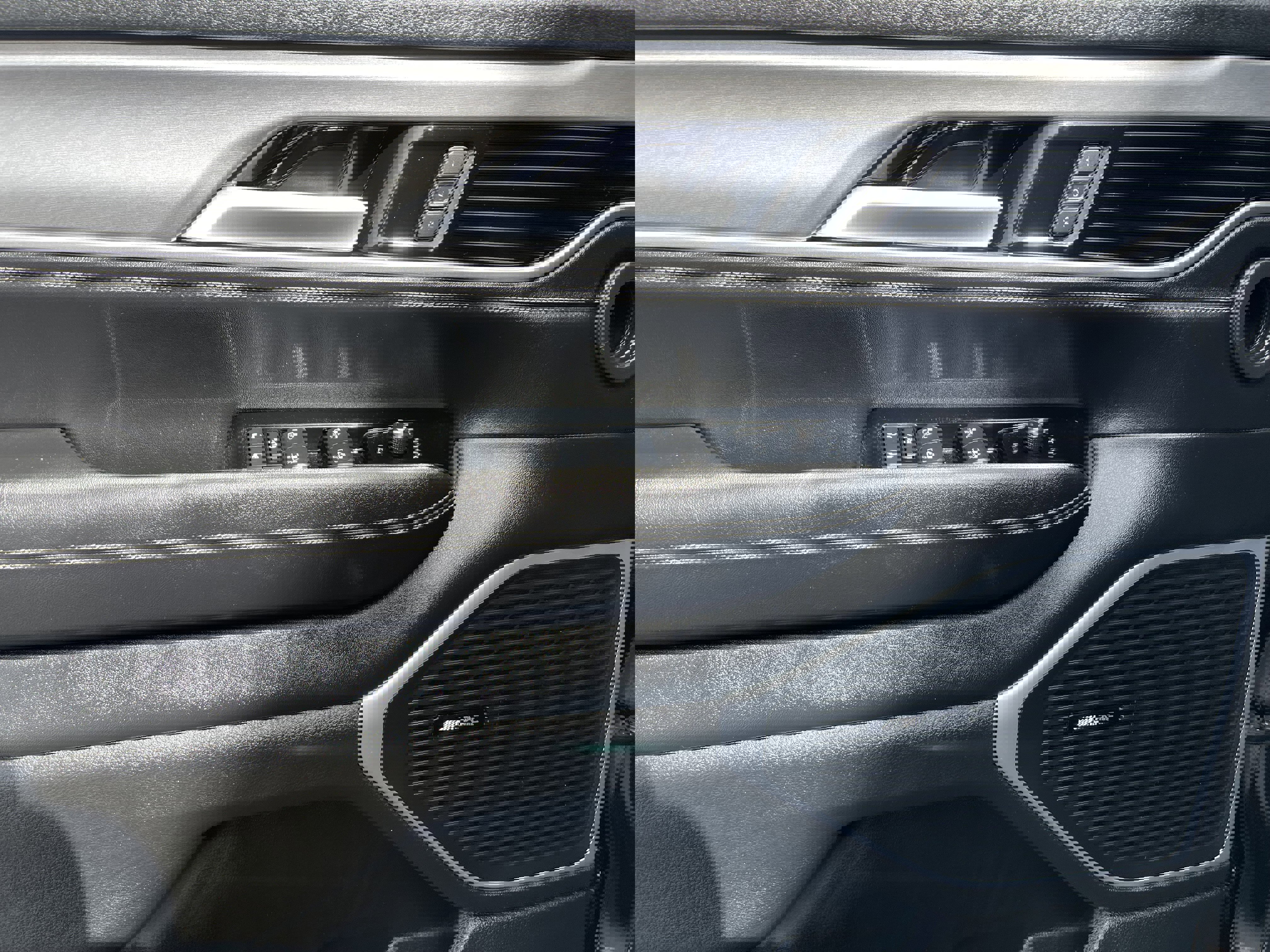 New 2026 Jeep Grand Wagoneer Limited w/ 8-Passenger Seating Package AWD/4WD image 13